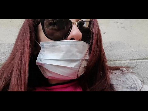❤️ ニコレッタは隣人に復讐し、彼のガレージでおしっこをする（特別Covid19イタリア検疫所） ☑ ポルノ ❌️